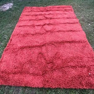 huge red rug carpet